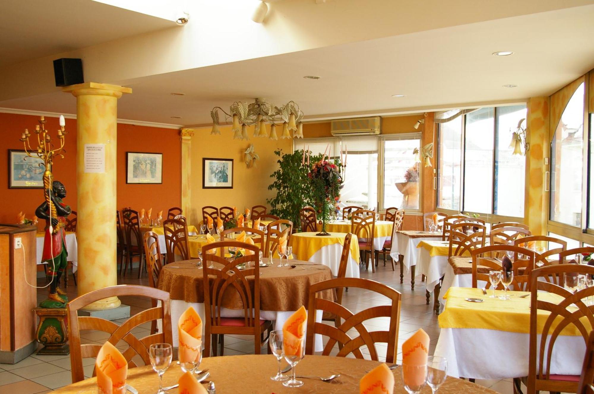 Hotel Le Roi Gourmand Памие Екстериор снимка